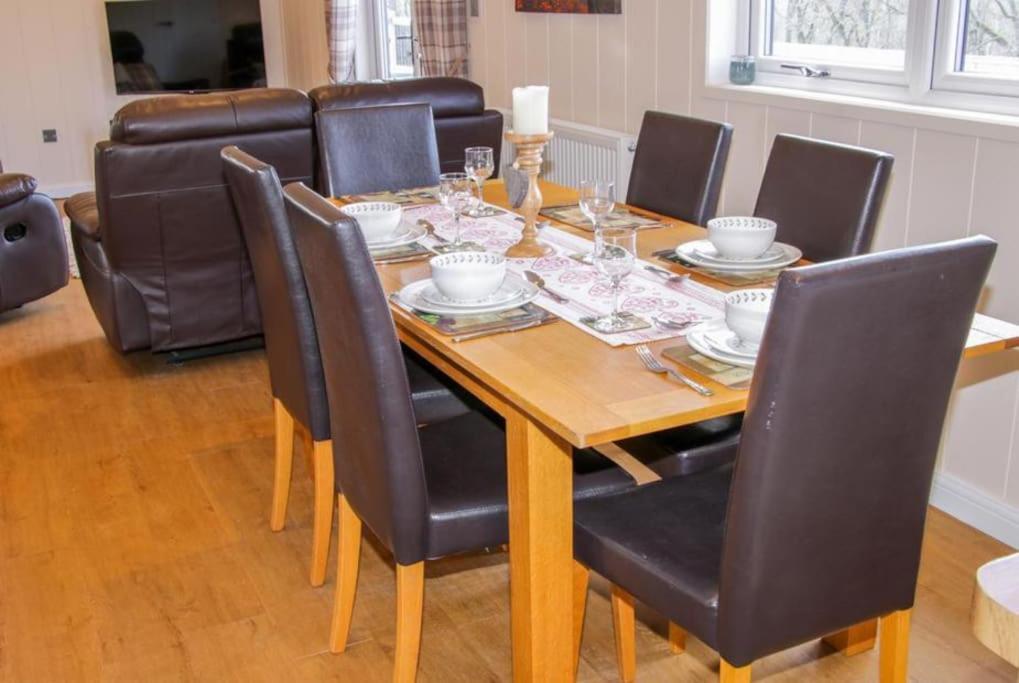 Fabulous Detached Lodge With Hot Tub Two Nights Minimum Stay Bridgnorth Exterior photo